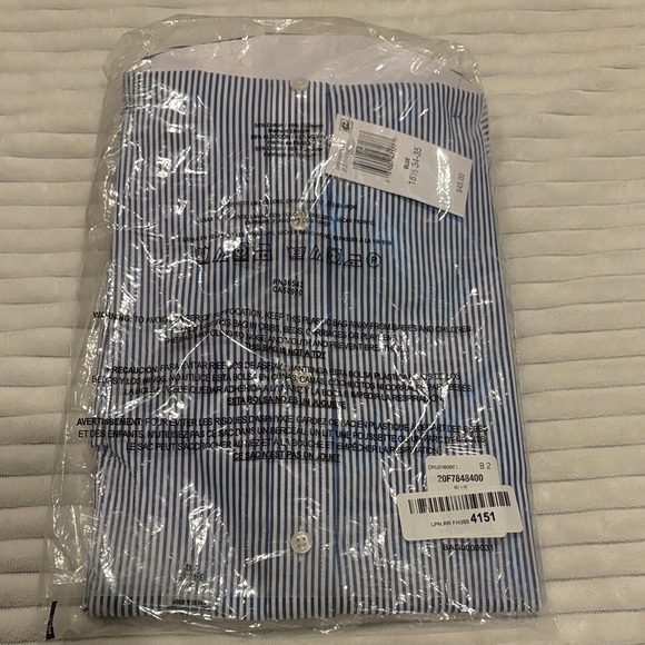 NWT Van Heusen Men's Navy and White Striped Dress Shirt - Picture 5 of 6